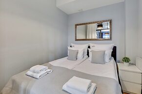 Waterlane Riverside SPA, Pool & Gym by Downtown Apartments