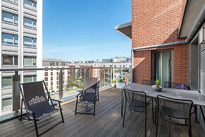 Waterlane Riverside SPA, Pool & Gym by Downtown Apartments