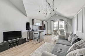 Waterlane Riverside SPA, Pool & Gym by Downtown Apartments