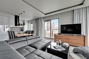 Waterlane Riverside SPA, Pool & Gym by Downtown Apartments