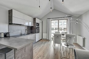 Waterlane Riverside SPA, Pool & Gym by Downtown Apartments