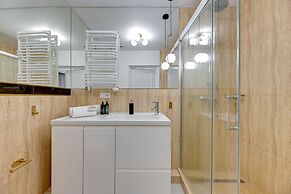 Waterlane Riverside SPA, Pool & Gym by Downtown Apartments