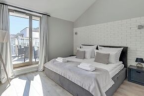 Waterlane Riverside SPA, Pool & Gym by Downtown Apartments