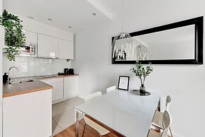 Waterlane Riverside SPA, Pool & Gym by Downtown Apartments