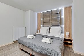 Waterlane Riverside SPA, Pool & Gym by Downtown Apartments