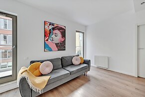 Waterlane Riverside SPA, Pool & Gym by Downtown Apartments