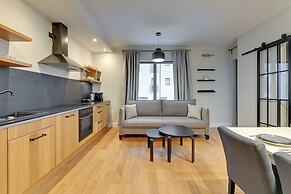 Waterlane Riverside SPA, Pool & Gym by Downtown Apartments