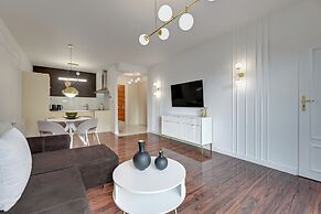 Waterlane Riverside SPA, Pool & Gym by Downtown Apartments