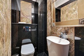 Waterlane Riverside SPA, Pool & Gym by Downtown Apartments