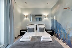 Waterlane Riverside SPA, Pool & Gym by Downtown Apartments