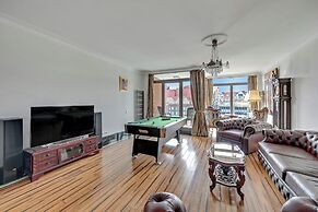 Waterlane Riverside SPA, Pool & Gym by Downtown Apartments