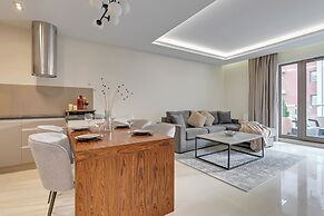 Waterlane Riverside SPA, Pool & Gym by Downtown Apartments