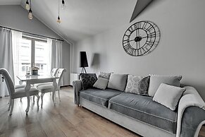 Waterlane Riverside SPA, Pool & Gym by Downtown Apartments