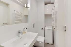 Waterlane Riverside SPA, Pool & Gym by Downtown Apartments