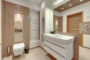 Waterlane Riverside SPA, Pool & Gym by Downtown Apartments