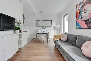 Waterlane Riverside SPA, Pool & Gym by Downtown Apartments