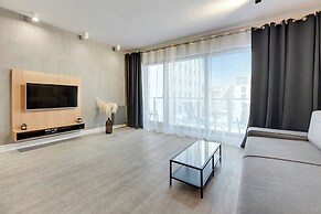 Waterlane Riverside SPA, Pool & Gym by Downtown Apartments