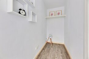 Waterlane Riverside SPA, Pool & Gym by Downtown Apartments