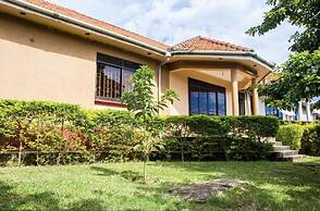 3 Bedroom House near Martyrs Shrine