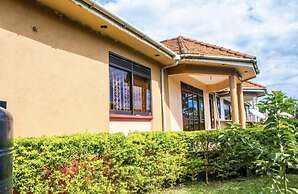 3 Bedroom House near Martyrs Shrine