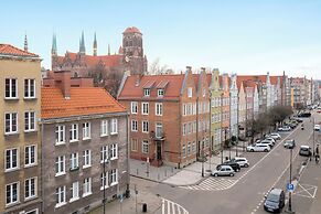 Rooftop, 3 Levels, Old Town View by Downtown Apartments