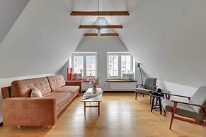 Rooftop, 3 Levels, Old Town View by Downtown Apartments