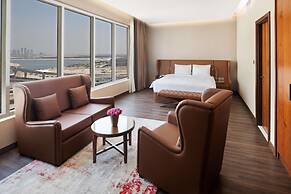 Radisson Blu Hotel, Dubai Canal View