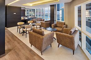 Radisson Blu Hotel, Dubai Canal View
