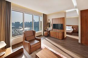 Radisson Blu Hotel, Dubai Canal View