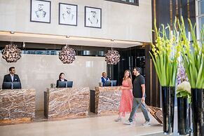 Radisson Blu Hotel, Dubai Canal View