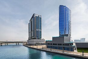 Radisson Blu Hotel, Dubai Canal View