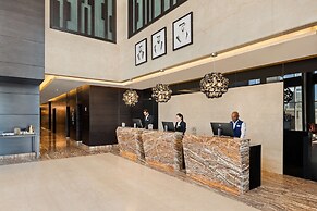 Radisson Blu Hotel, Dubai Canal View