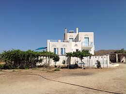 Kastraki Dream near the beach