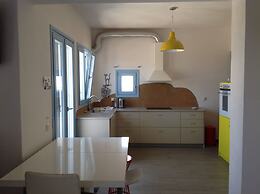 Kastraki Dream near the beach