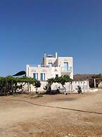 Kastraki Dream near the beach