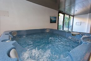 Stylish Townhouse - RESORT facilities