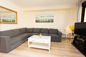 Stylish Townhouse - RESORT facilities