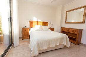 Stylish Townhouse - RESORT facilities