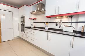 Stylish Townhouse - RESORT facilities