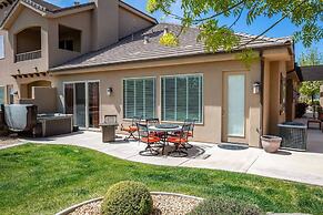 Red Cliffs by RedAwning