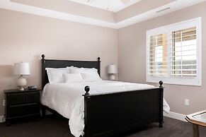 Stella's at Estancia by RedAwning