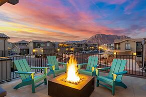 Paintbrush Retreat #65 by RedAwning