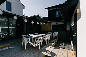 B&B MIKAWA - Kanazawa Fish Harbour