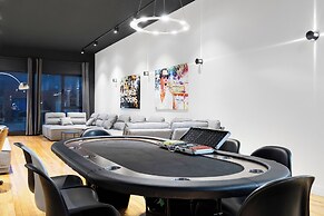 Liv MTL - Plaza