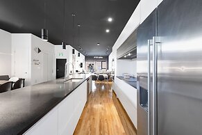Liv MTL - Plaza
