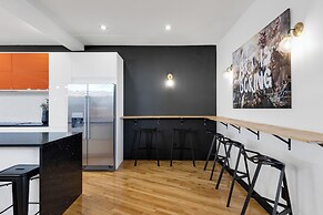 Liv MTL - Plaza