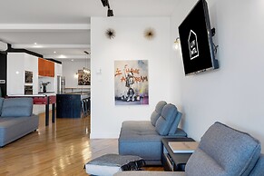 Liv MTL - Plaza
