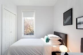 Brand New 3 Bedroom With Rooftop Patio