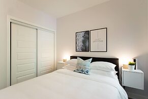 Brand New 3 Bedroom With Rooftop Patio