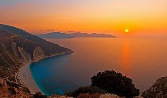 Spacious 5 Bed Villa With Pool in Kefalonia